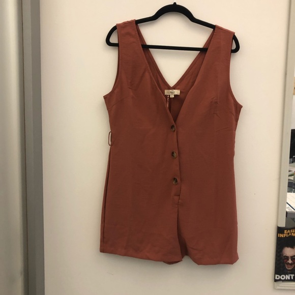 Lightweight Romper - Picture 6 of 6